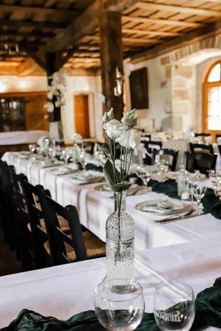 Klassische Tischdekoration für die Hochzeit